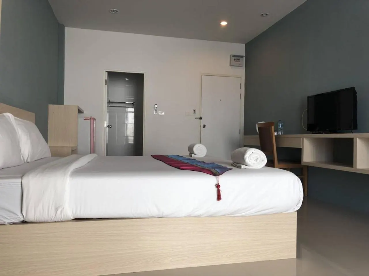 Khao Oat Airport Hotel Nai Yang Guest house