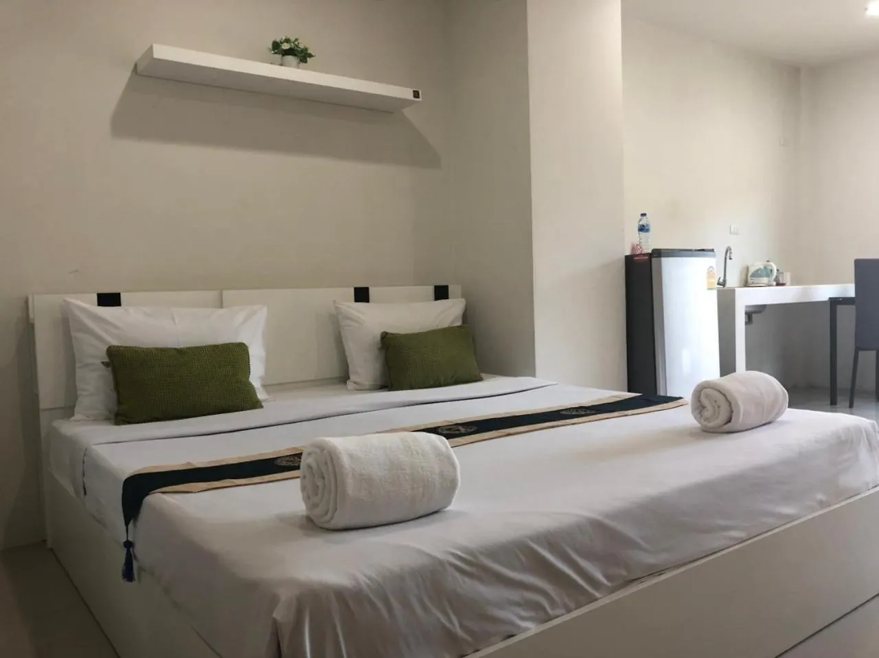 Hotel Khao Oat Airport Nai Yang Beach