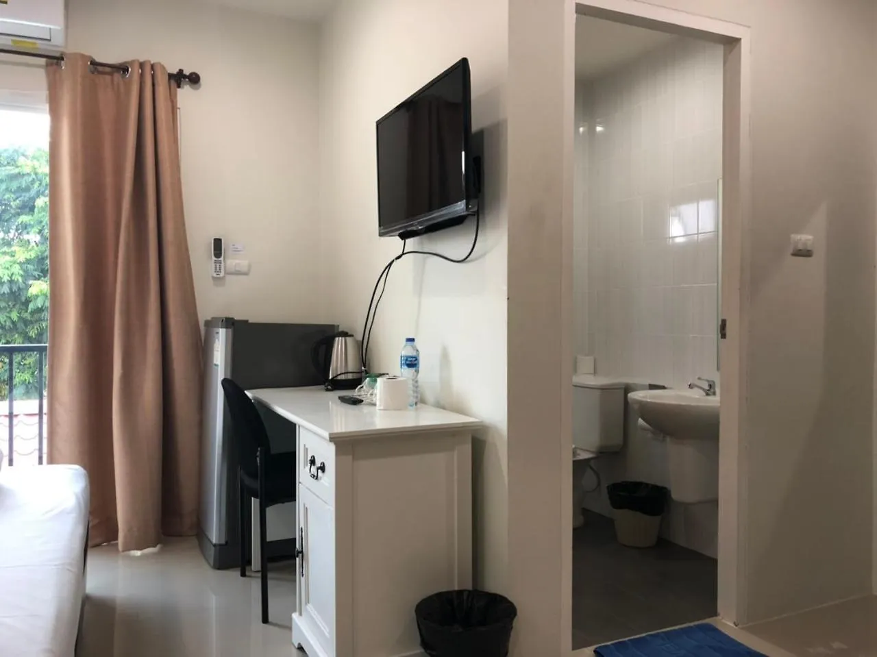 Hotel Khao Oat Airport Nai Yang Beach Affittacamere
